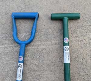 T Handle VS D Handle Metal Detecting Shovel